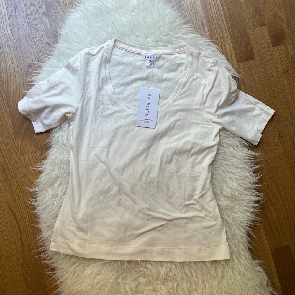 NWT! Athleta | White Outbound Scoop Tee | Size Medium